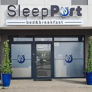 Sleep Port - Bezplatny Parking Bed and breakfast